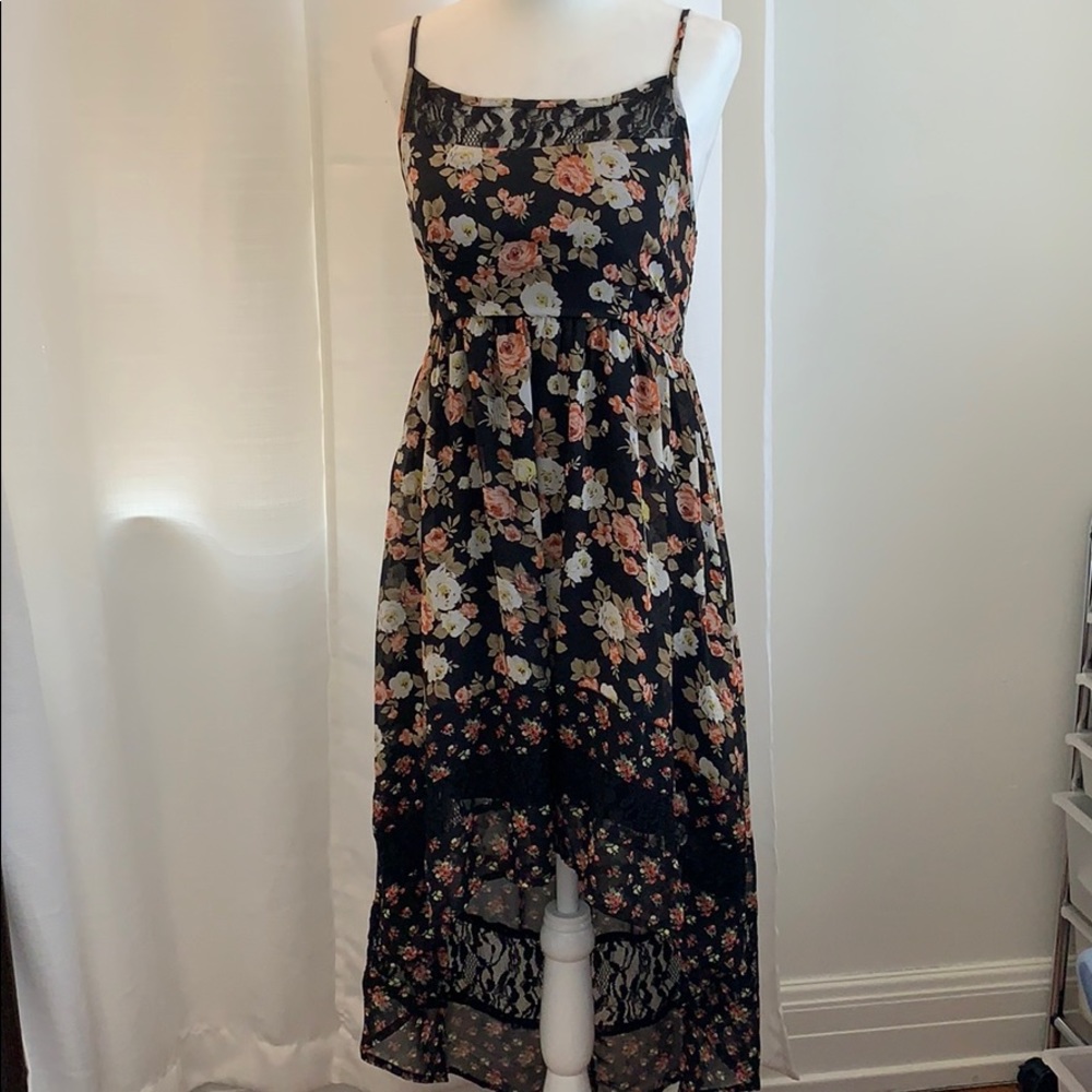 Illa Illa Floral and Lace High Low Dress